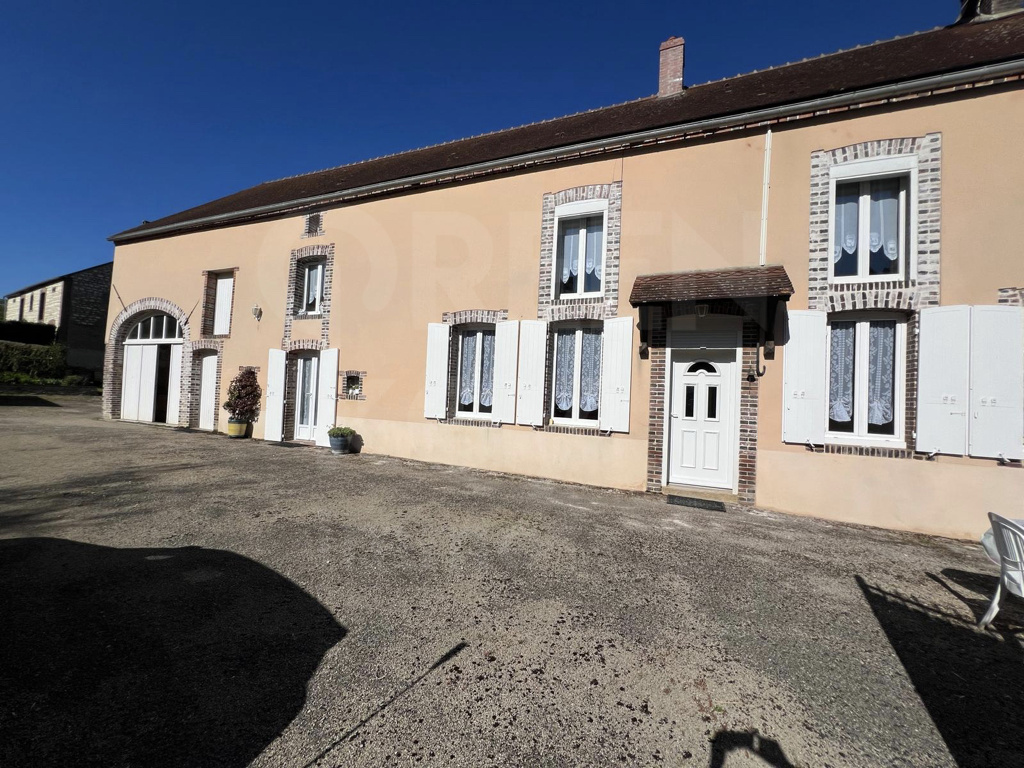 MERRY-LA-VALLÉE (89110) - Maison 6 pièces 163 m2 - 1600 m2 d