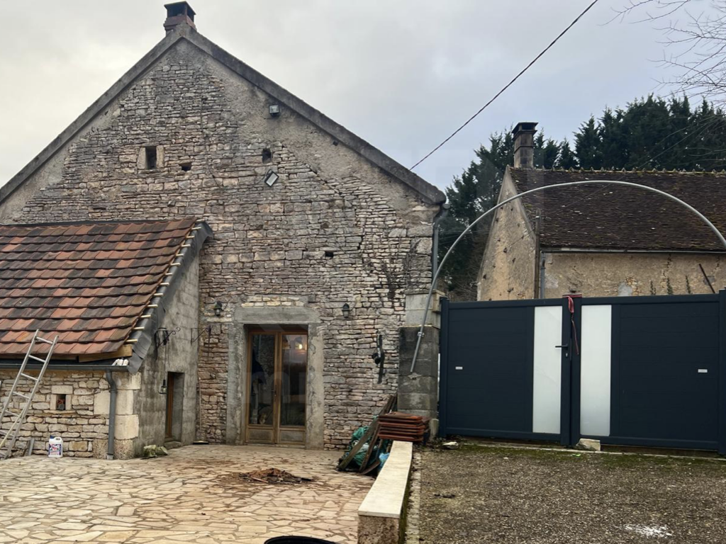 SOUGÈRES-EN-PUISAYE (89520) - Maison 7 pièces 214,99 m2 - 20